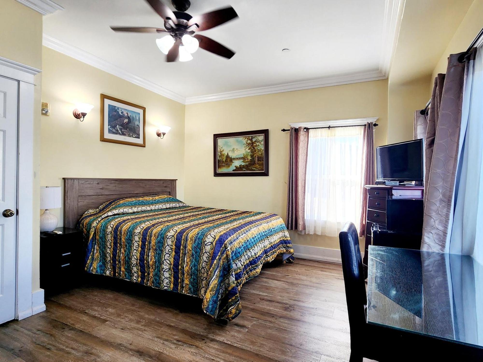 Santa Paula Inn Екстер'єр фото